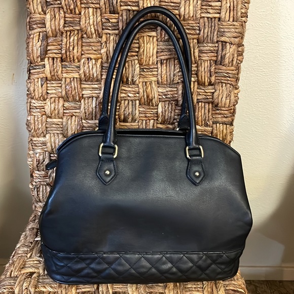 Betsey Johnson Faux Leather Black Handbag/Purse Quilted Botton Edge - Picture 3 of 14